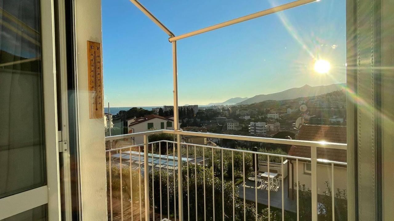 Appartamento Melograno "A Casa Felice" Pietra Ligure Exteriör bild