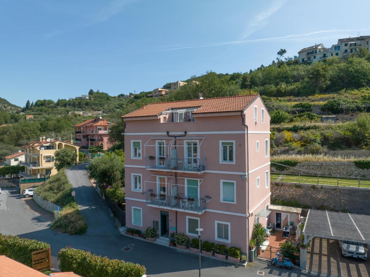 Appartamento Melograno "A Casa Felice" Pietra Ligure Exteriör bild